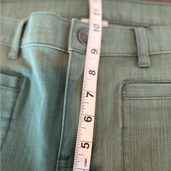New Cabi 6693 Austin Jeans Foam Green Slim Straight Crop - Picture 5 of 10